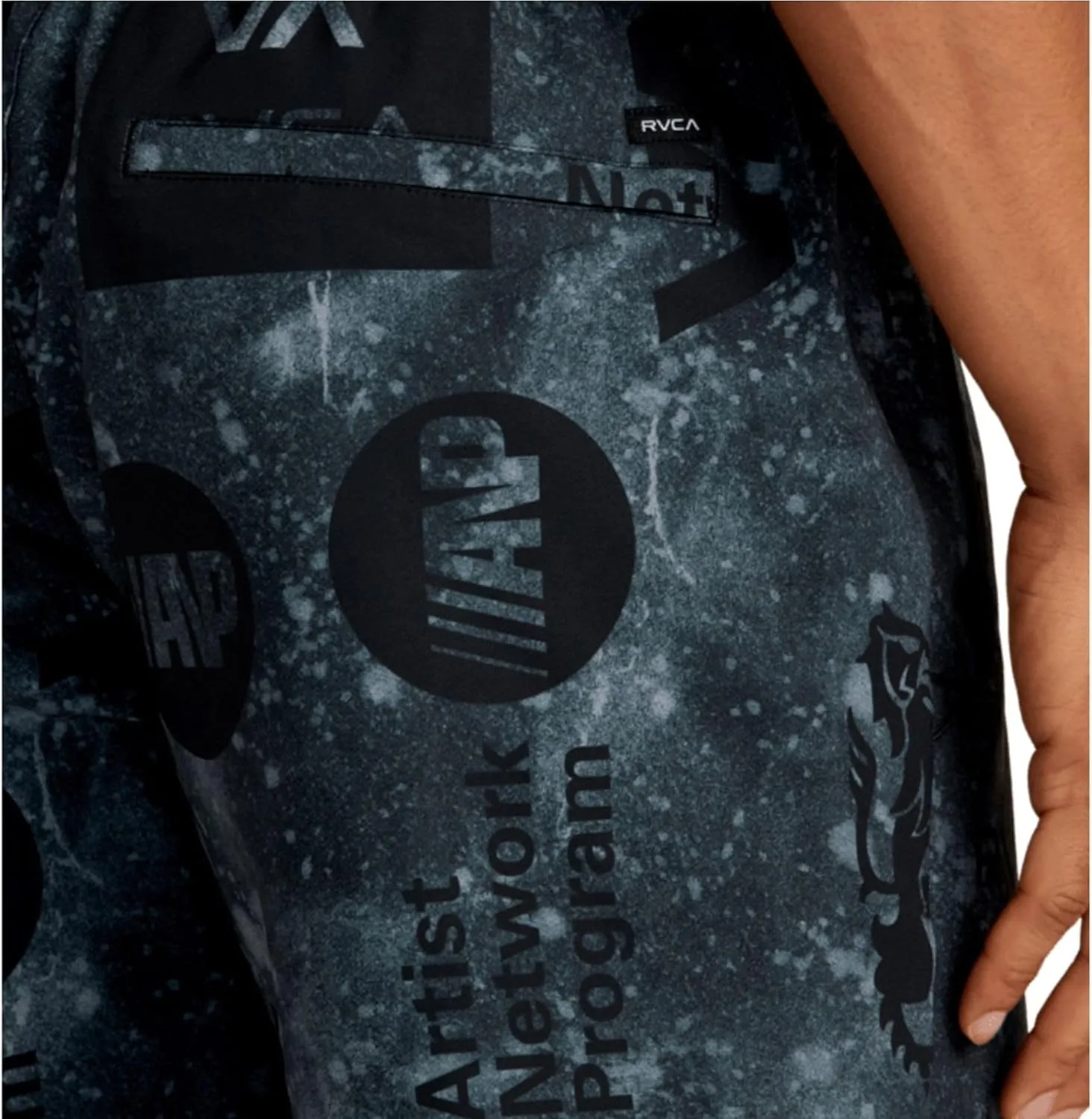 RVCA - Mens Yogger Stretch 17 Shorts